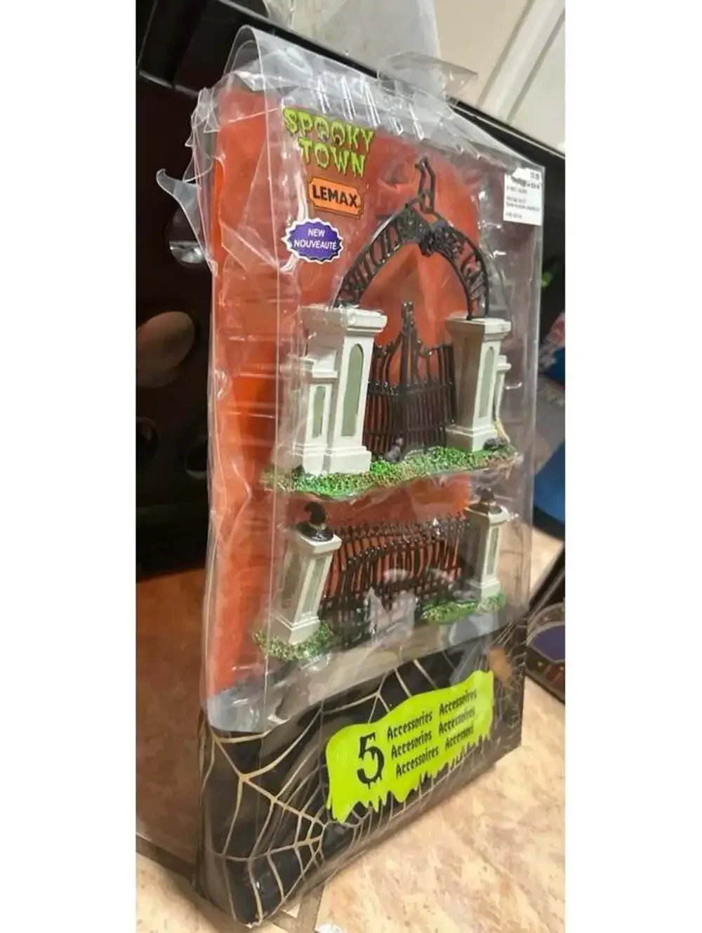 Lemax description spooky